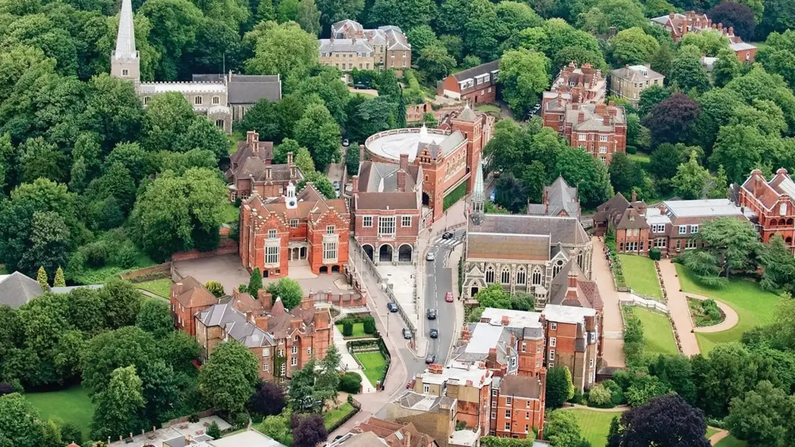 Harrow School Yaz Okulu, Londra