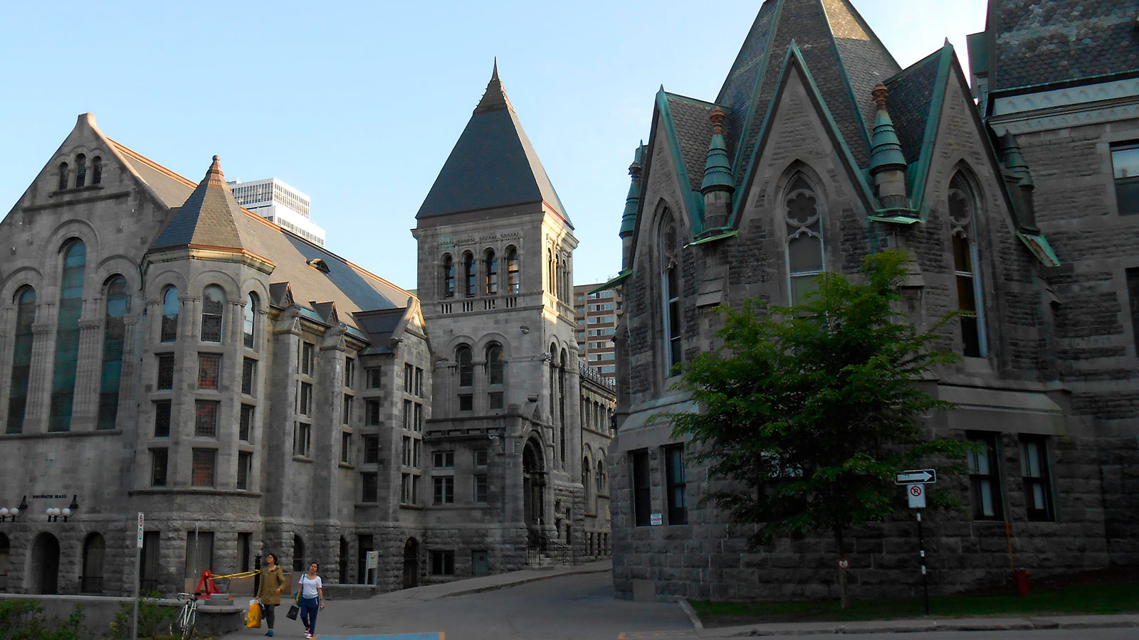 MWS McGill University İngilizce veya Fransızca Yaz Okulu, Montreal